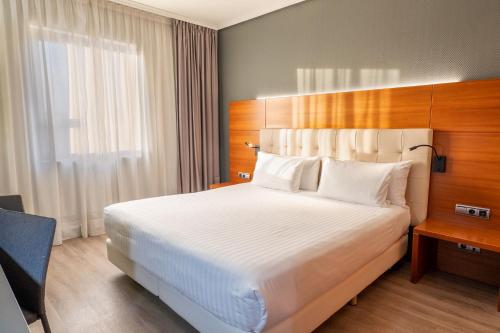 Habitación Deluxe del hotel Eurostars Amara