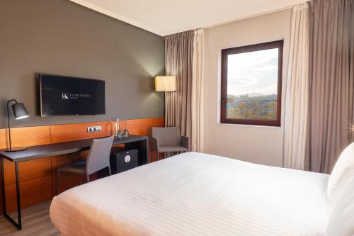 Habitación Deluxe del hotel Eurostars Amara. Foto 7