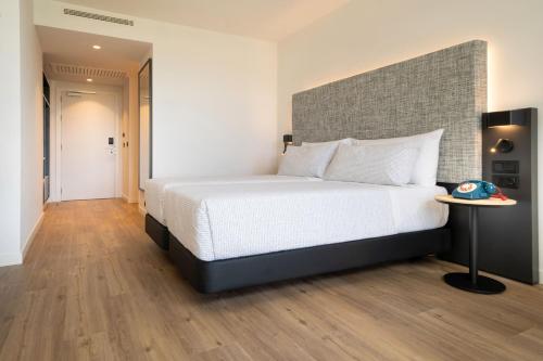 Habitación INNSIDE del hotel Innside San Sebastián Orly. Foto 2