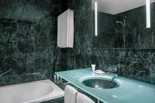 Habitación Doble Estándar Plus - 2 camas del hotel Ac Huelva By Marriott. Foto 3