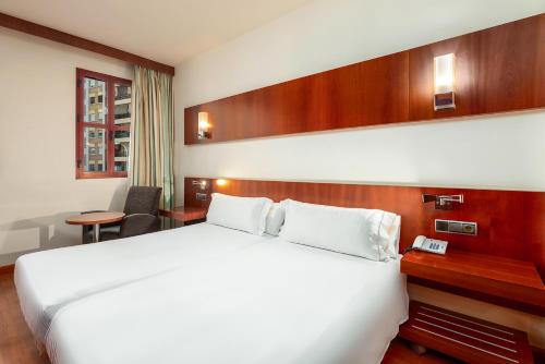 Habitación doble 2 Camas individuales del hotel Senator Huelva