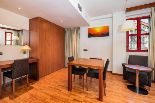 Habitación Doble Superior del hotel Senator Huelva. Foto 2