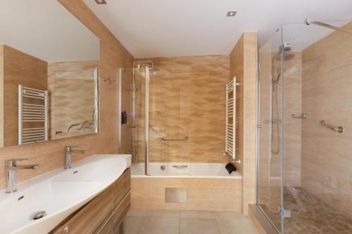 Suite Junior del hotel Pedro I de Aragon. Foto 4