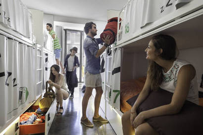 Habitación compartida baño compartido desde 4 camas a 8 camas del hotel Urbany Hostel Bcn Go!. Foto 1
