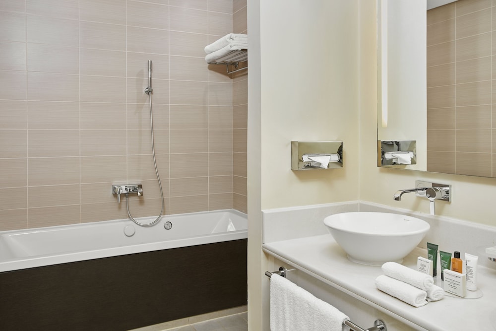 Suite Deluxe de un dormitorio del hotel Rixos Al Mairid Ras Al Khaimah. Foto 3