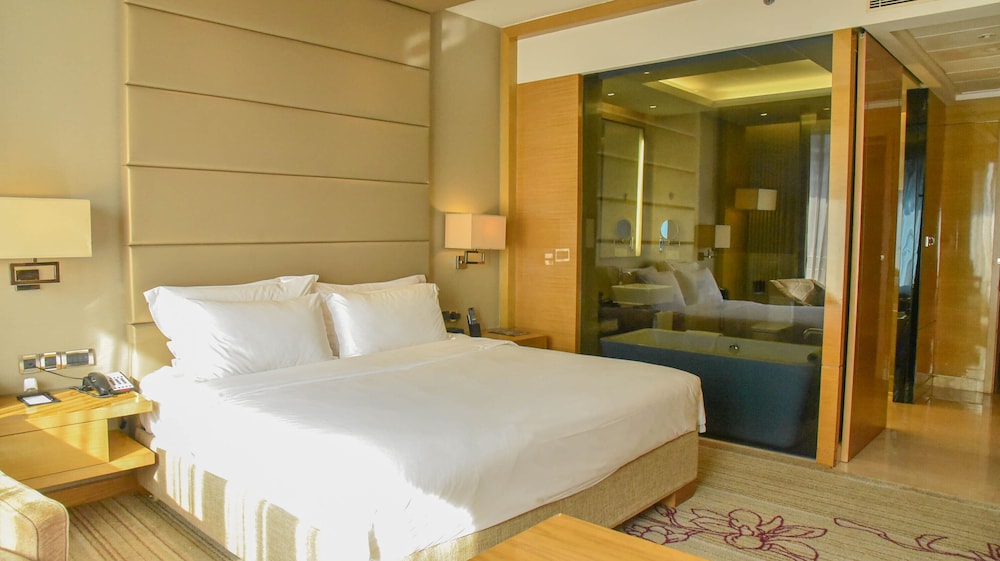 HABITACIÓN SUPERIOR, 1 cama King size, Balcón Privado del hotel Pullman Foshan Shunde. Foto 2