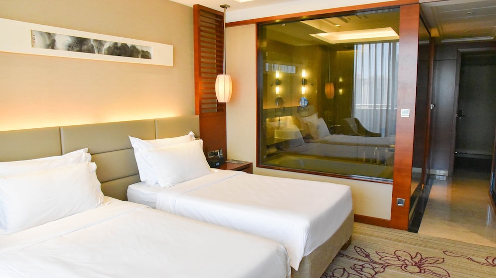 HABITACIÓN SUPERIOR, 2 Camas Individuales, Balcón Privado del hotel Pullman Foshan Shunde. Foto 2
