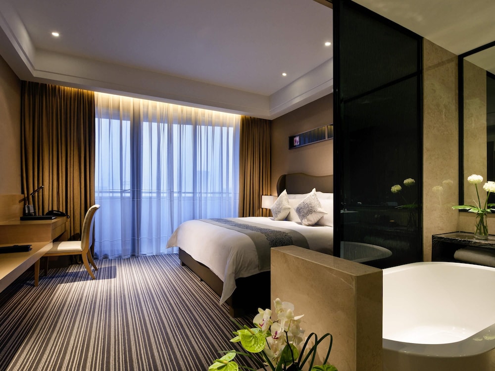 HABITACIÓN DELUXE, 1 Cama King Size, Balcón Privado del hotel Pullman Foshan Shunde