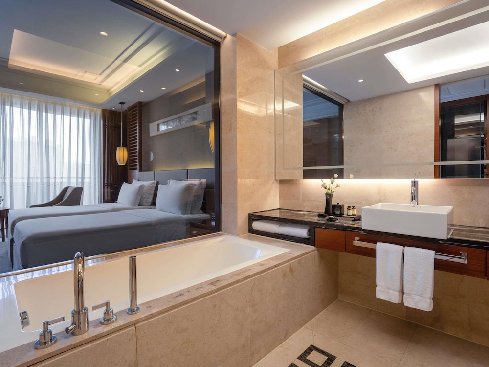 HABITACIÓN DELUXE, 2 Camas Individuales, Balcón Privado del hotel Pullman Foshan Shunde. Foto 4