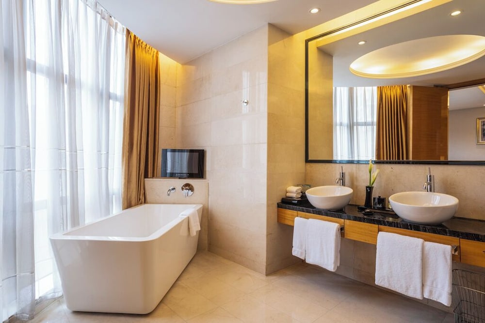 SUITE JUNIOR, 1 Cama King Size del hotel Pullman Foshan Shunde. Foto 5