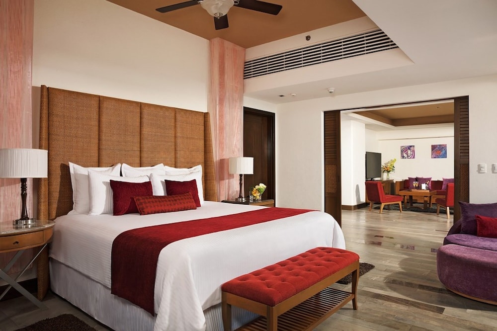 Suite Master Preferred Club con Acceso Directo a la Piscina y Vistas Tropicales del hotel Secrets Vallarta Bay Puerto Vallarta - Adults Only - All Inclusive