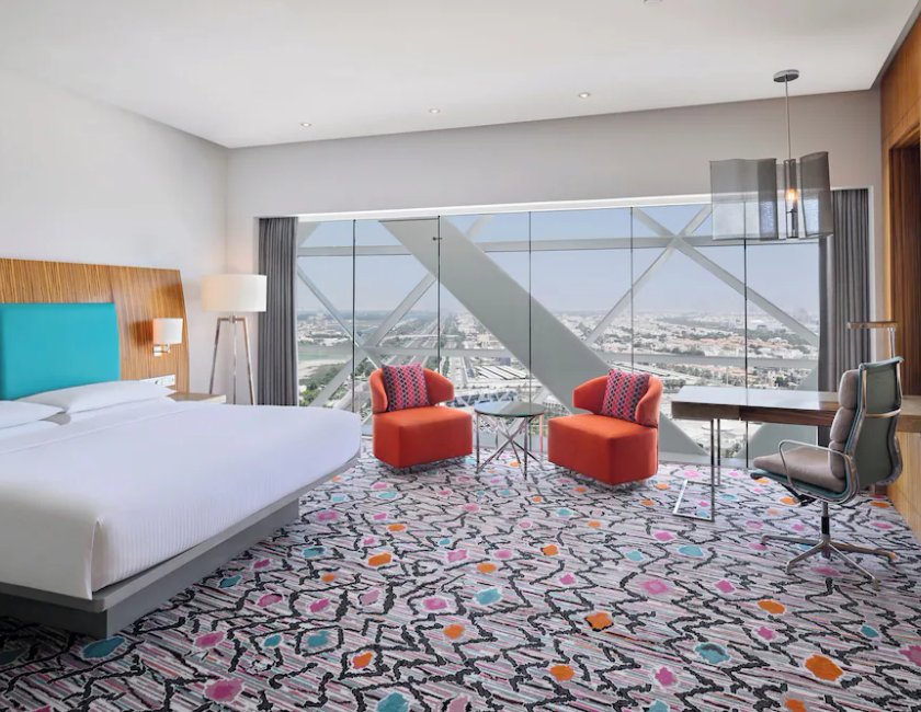 Habitación, 1 cama de matrimonio grande del hotel Andaz Capital Gate Abu Dhabi – A Concept By Hyatt