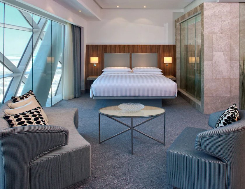 Habitación, 1 cama de matrimonio grande del hotel Andaz Capital Gate Abu Dhabi – A Concept By Hyatt. Foto 1