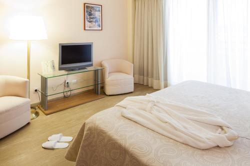 Suite Junior con balcón del hotel Royal Plaza. Foto 4