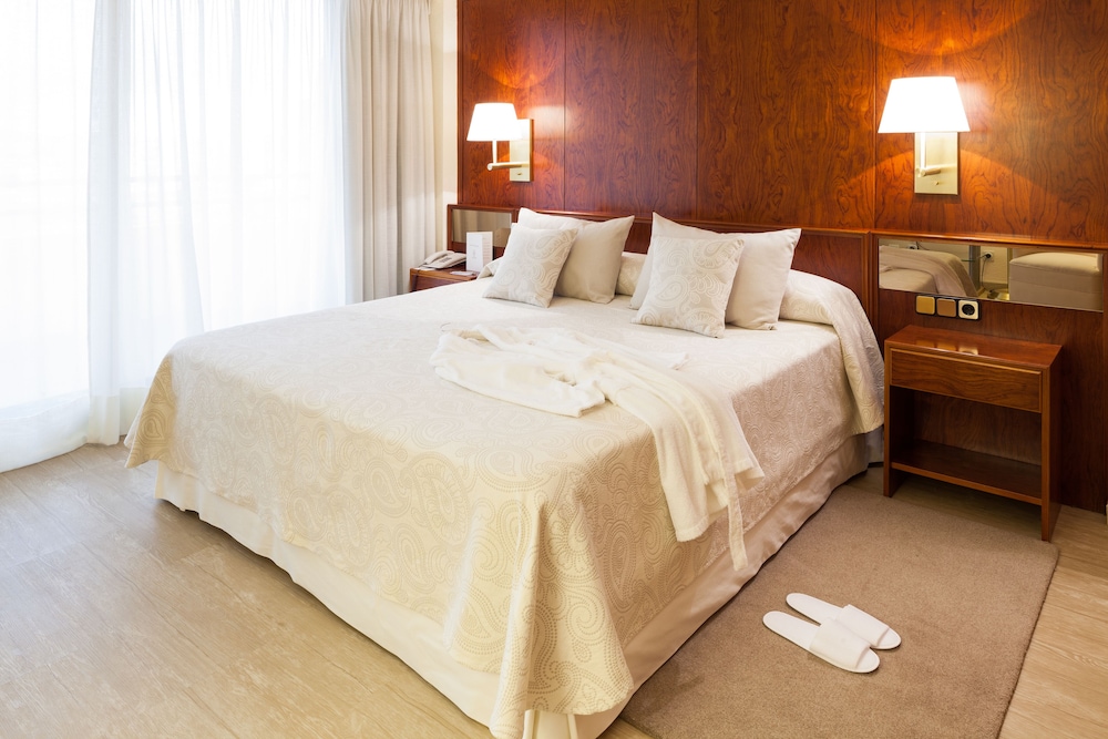 Suite junior del hotel Royal Plaza