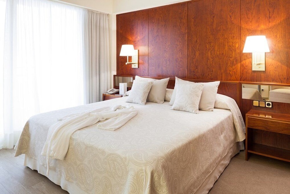 Suite junior del hotel Royal Plaza. Foto 1