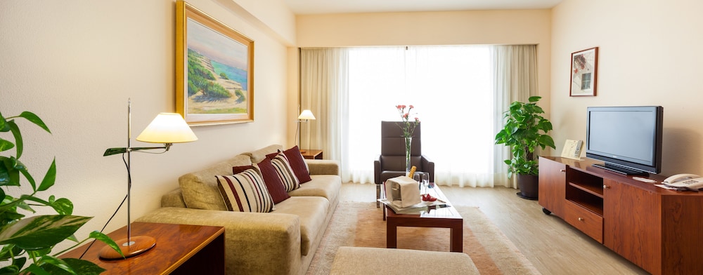 Suite junior del hotel Royal Plaza. Foto 6