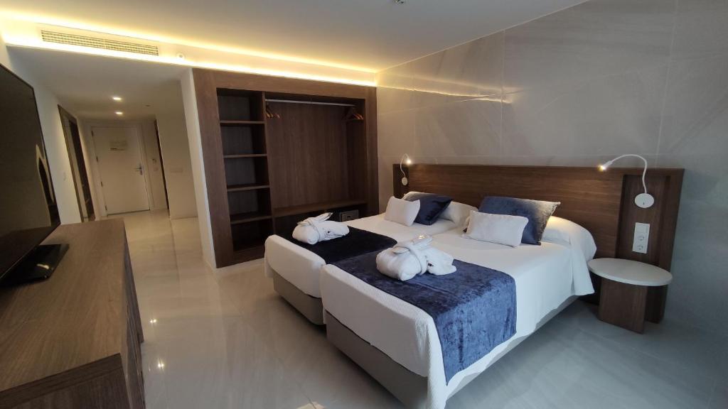 Junior suite del hotel Eurostars Puerto de Ibiza