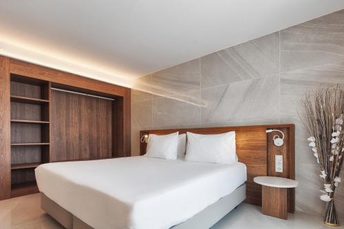 Suite del hotel Eurostars Puerto de Ibiza. Foto 2