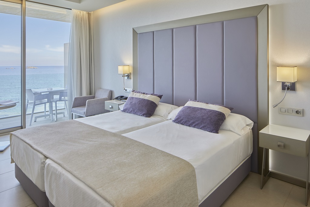 Habitación doble Vista Mar del hotel Torre Del Mar. Foto 2