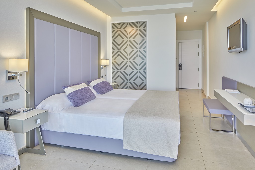 Habitación doble Vista Mar del hotel Torre Del Mar. Foto 3