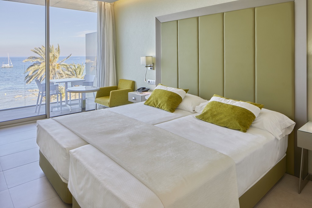 Habitación doble Vista Mar del hotel Torre Del Mar. Foto 5