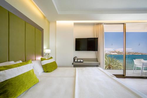 Habitación Doble Superior del hotel Torre Del Mar. Foto 3