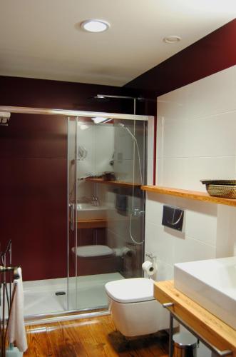 Habitación Doble - 1 o 2 camas del hotel Rural El Mondalón. Foto 4