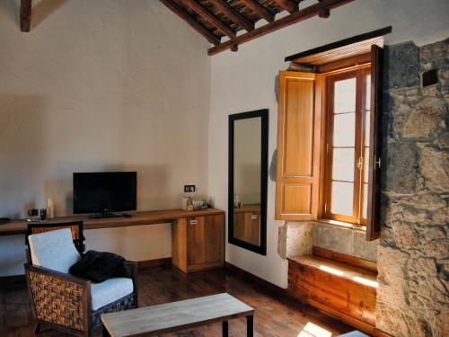 Habitación Doble Superior - 1 o 2 camas del hotel Rural El Mondalón. Foto 8