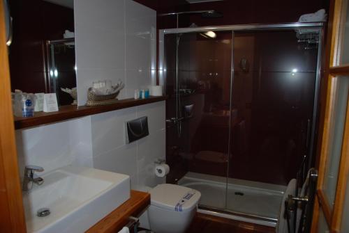 Habitación Doble Superior - 1 o 2 camas del hotel Rural El Mondalón. Foto 1