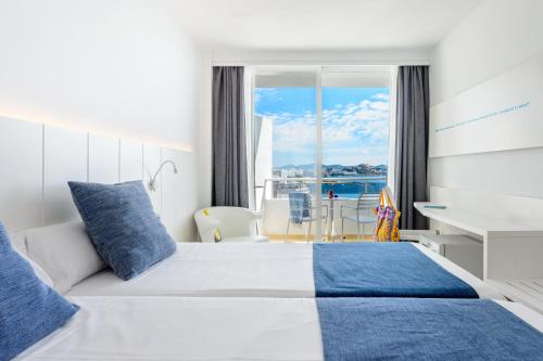 Habitación Doble con vistas laterales al mar - 2 camas del hotel Vibra Algarb. Foto 5