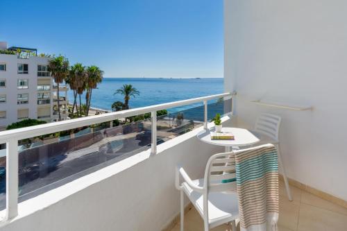 Habitación Doble con vistas laterales al mar - 2 camas del hotel Vibra Algarb. Foto 6