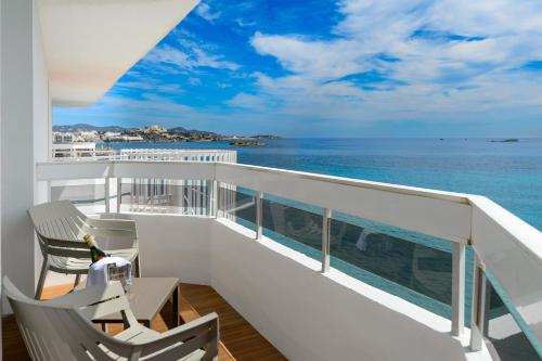 Suite con vistas al mar del hotel Vibra Algarb. Foto 2