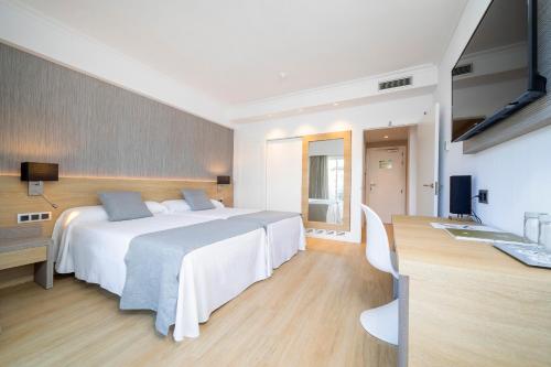 Habitación Doble Estándar del hotel Simbad. Foto 6