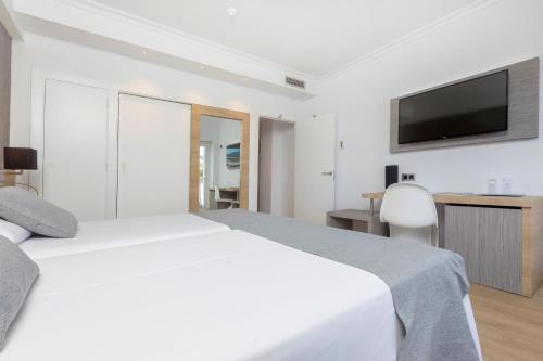 Habitación Doble Estándar del hotel Simbad. Foto 14