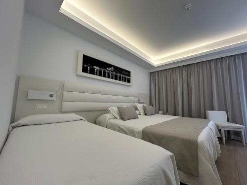 Habitación Doble con vistas a la calle - Cama supletoria del hotel Argos. Foto 3