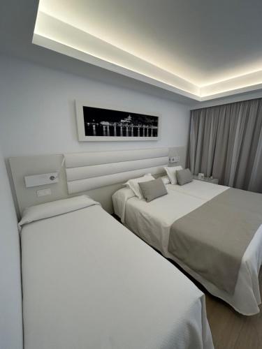 Habitación Doble con vistas a la calle - Cama supletoria del hotel Argos. Foto 4