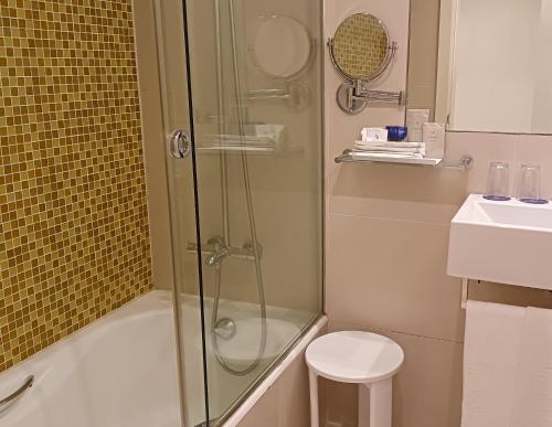 Habitación Cuádruple Estándar del hotel Argos. Foto 2
