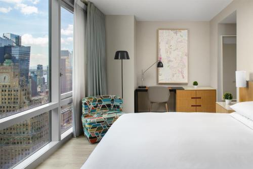 Habitación King con vista a Times Square - Planta alta del hotel Hyatt Centric Times Square New York. Foto 3