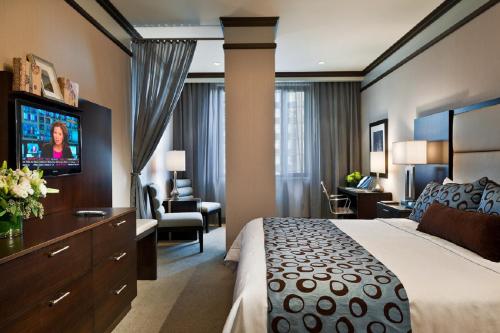 Habitación Deluxe Executive King del hotel The Pearl New York. Foto 3