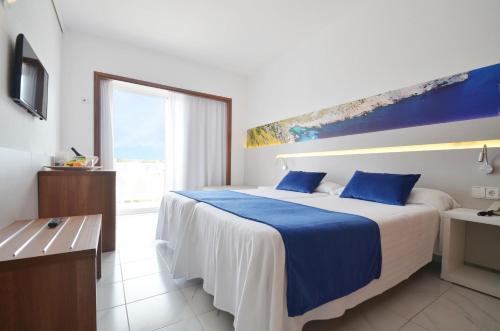 Habitación Doble con vistas al mar del hotel Azuline Bergantín. Foto 9