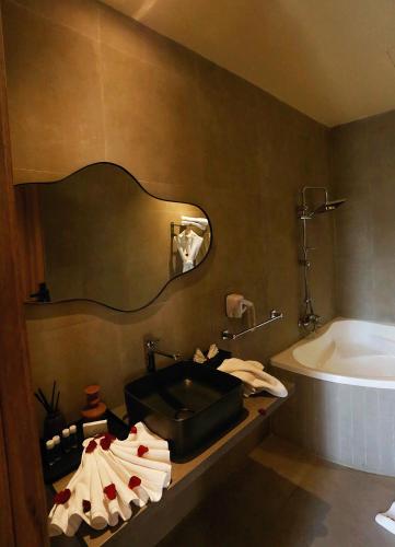 Suite del hotel Rawabi Marrakech And Spa. Foto 7