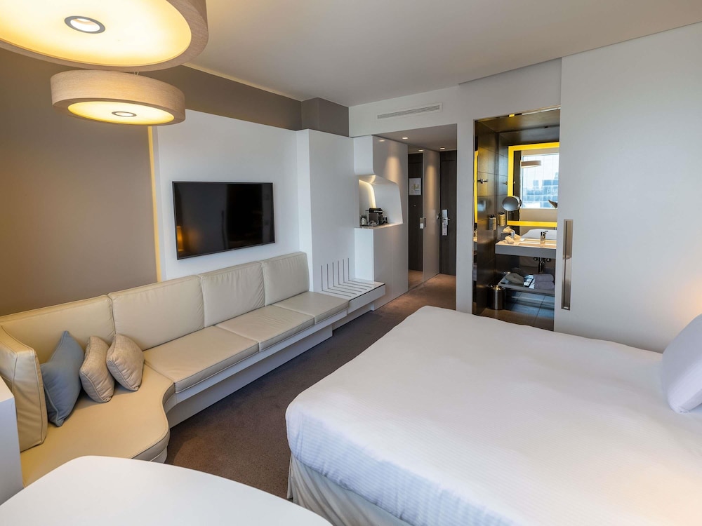 Habitación clásica, 1 cama de matrimonio grande del hotel Pullman Brussels Centre Midi