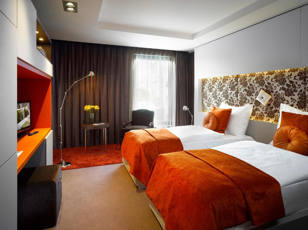 The Innside Premium Room - Extra Space del hotel INNSiDE Prague Old Town by Meliá. Foto 3
