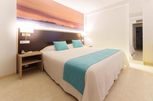 Twin Room - You & Me del hotel Orosol. Foto 1