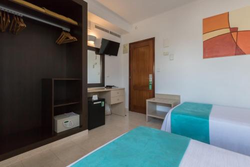 Twin Room - You & Me del hotel Orosol. Foto 8