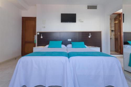Quadruple Room - Happy Tribe del hotel Orosol. Foto 7