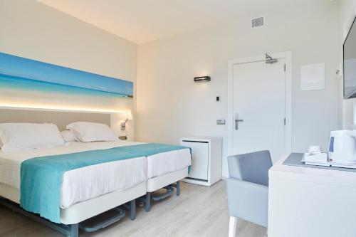 Habitación Doble Superior Premium del hotel Invisa Es Pla. Foto 2