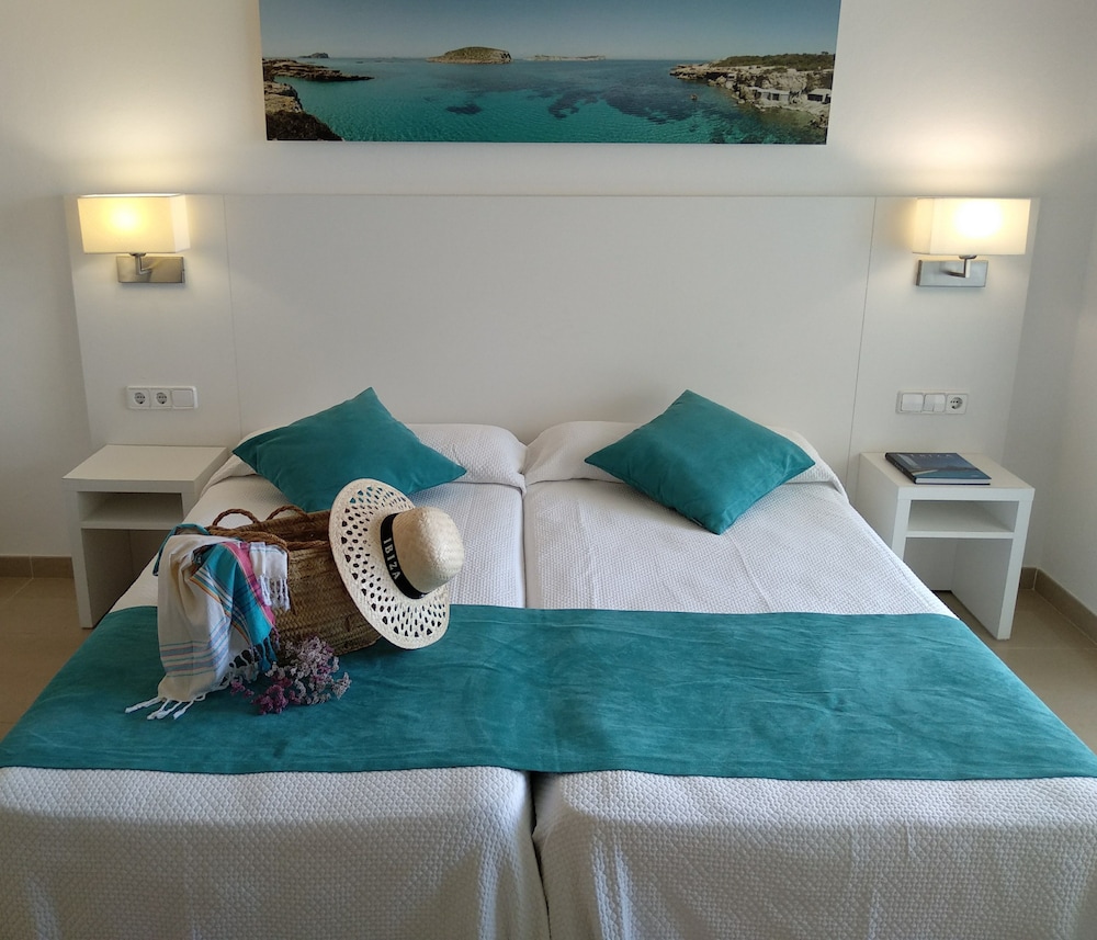 Estudio estándar, balcón del hotel Nereida