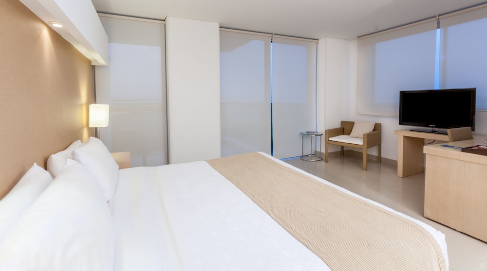 Habitación estándar doble, 1 cama de matrimonio grande del hotel Sonesta Cartagena. Foto 1